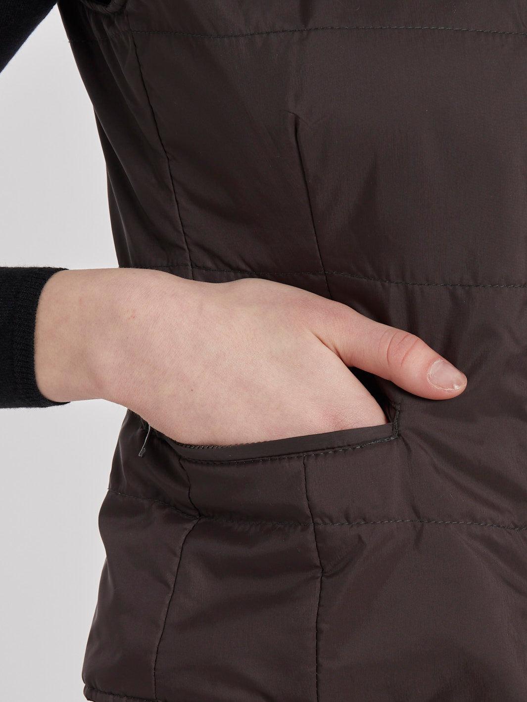 Y2K Fay sleeveless down jacket in dark brown W2202258  Fay 