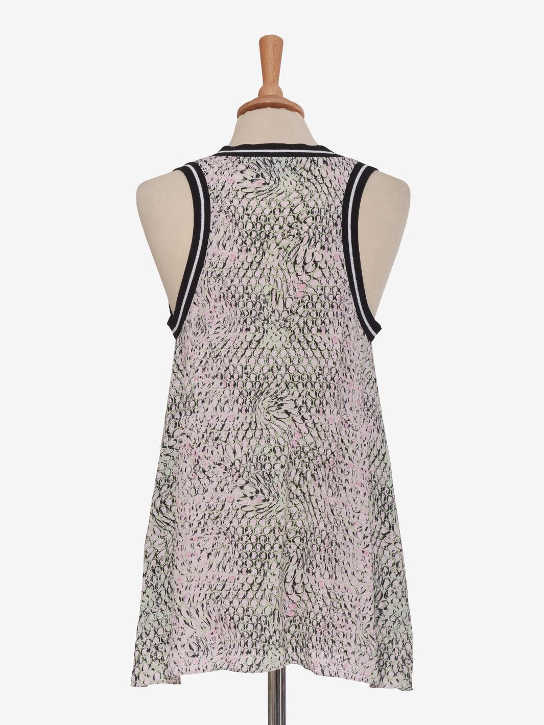 Iceberg Patterned tank top with contrasting details