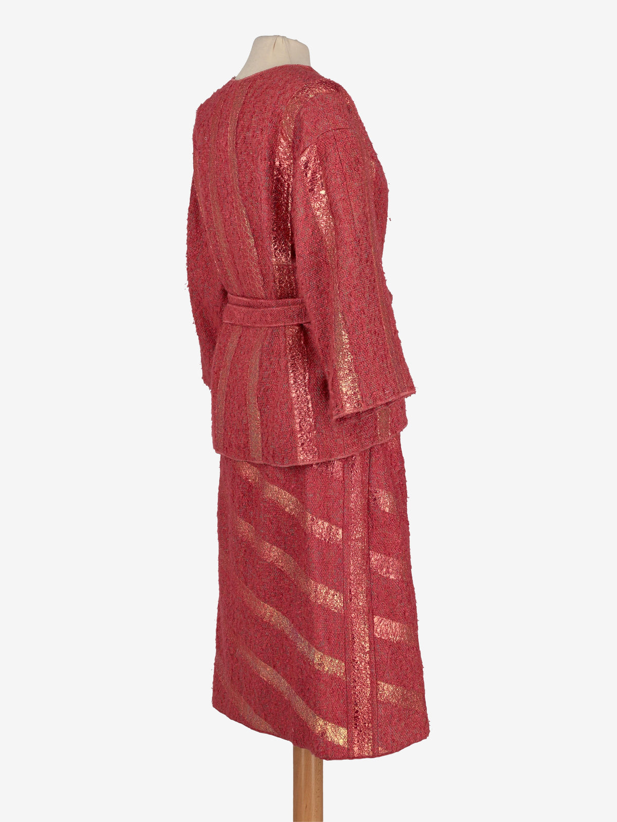 Chanel Pink Bouclé Suit MZ1914018  Chanel 