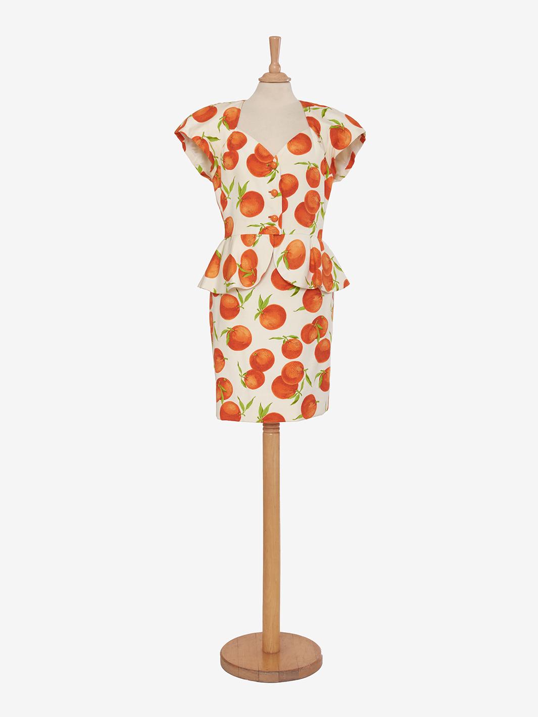 Vintage suit in mandarin pattern