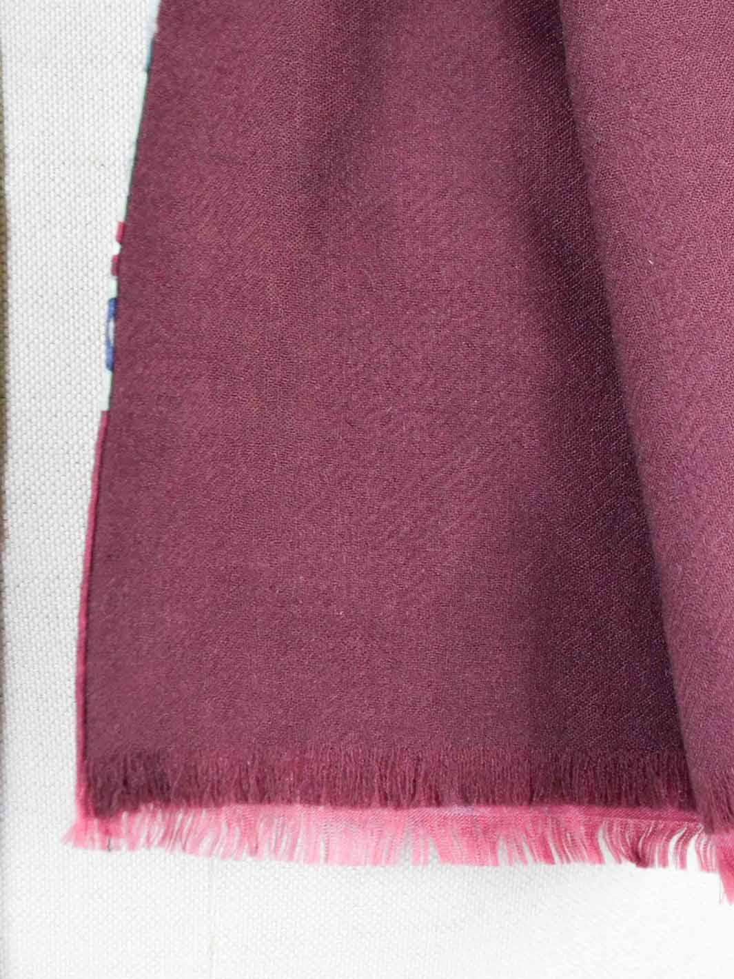 1970s men burgundy silk-blend scarf with graphic pattern W22030638  Vintage 