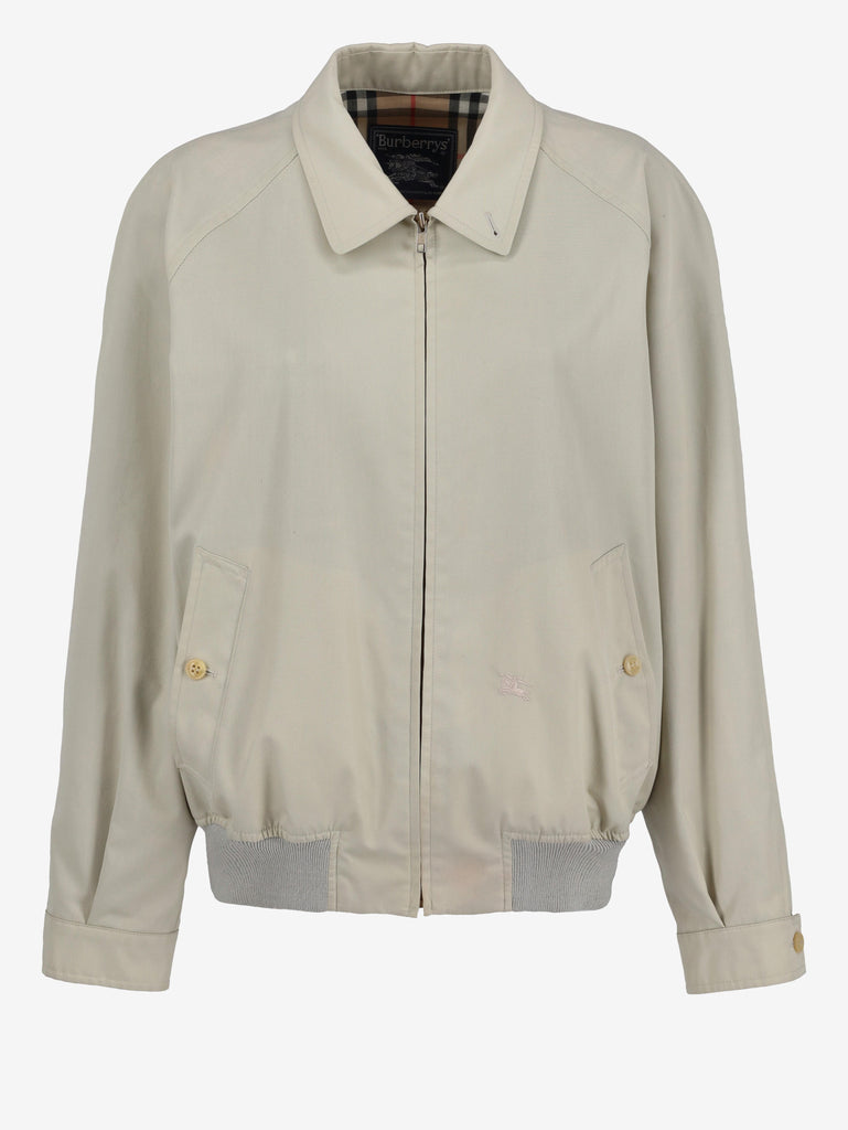 Burberrys' Classic Jacket MU250527.74.1  Burberry 