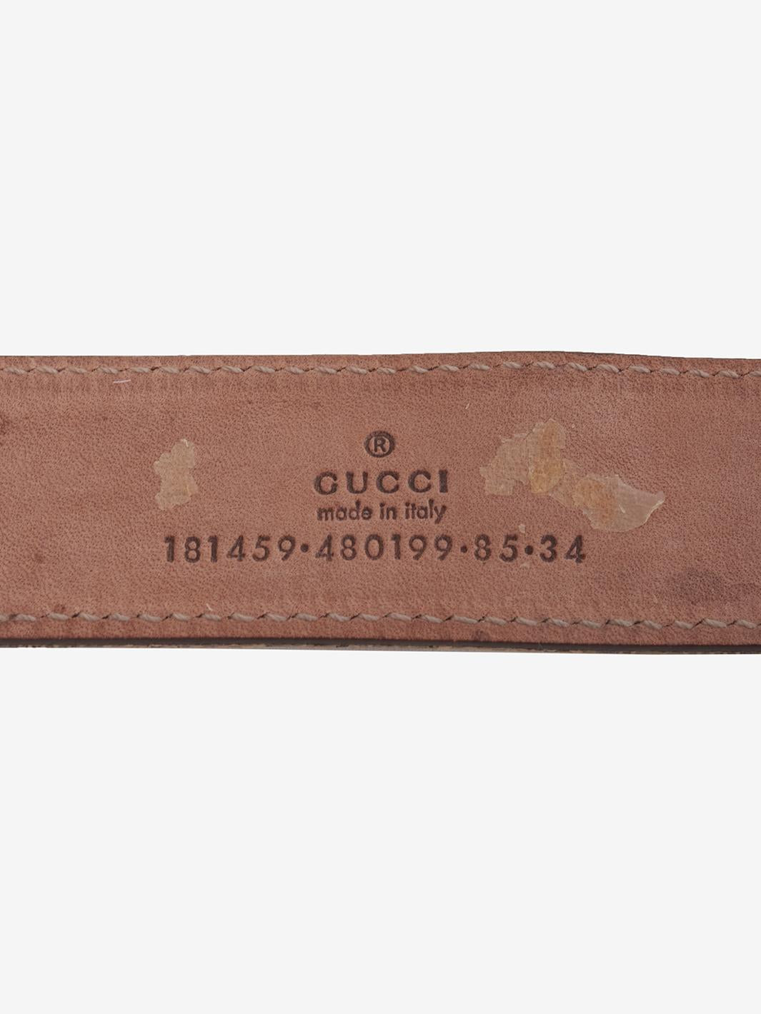 带蝴蝶结扣的 Gucci 字母腰带