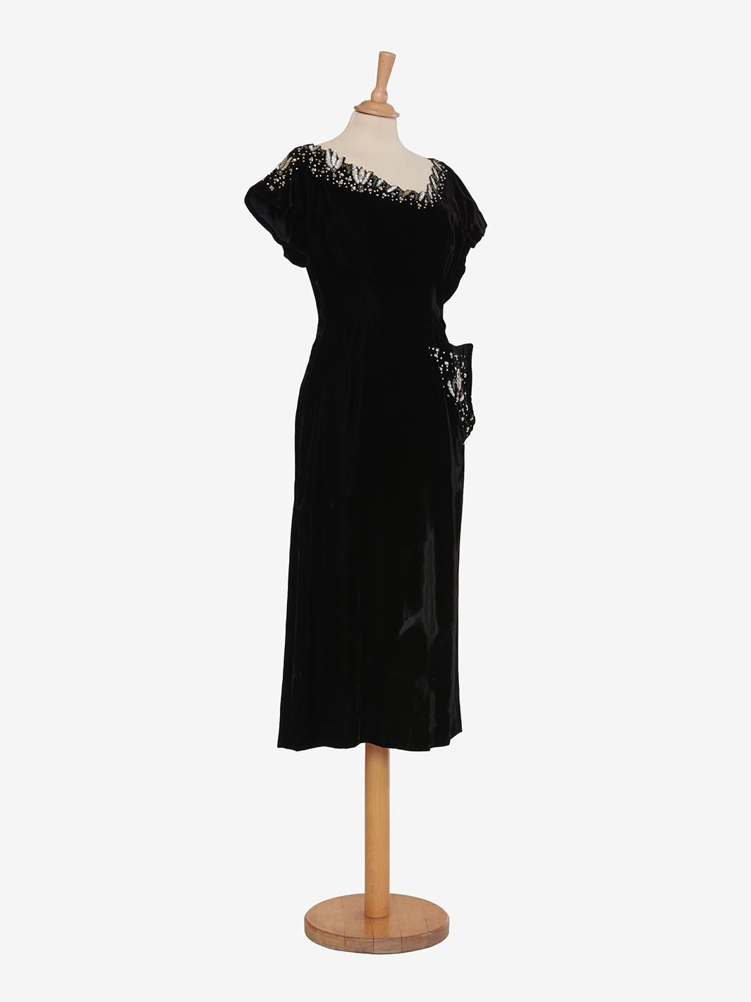 Vintage velvet dress with sequin embroidery - '40s AR005  Vintage 