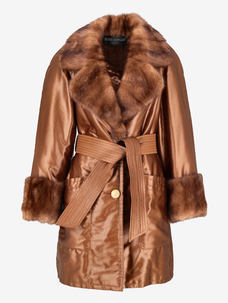 Mario Borsato Coat with Fur Details CVM26.6.98  Mario Borsato 
