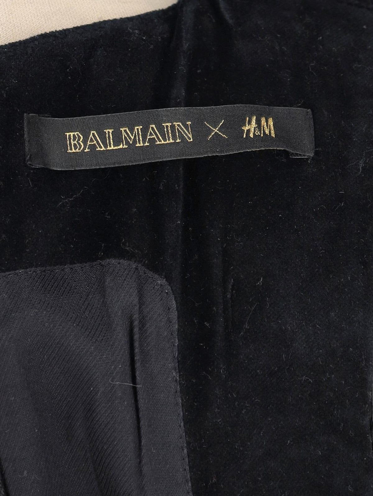 Balmain x H&M Velvet Dress MR61125.30  Balmain 