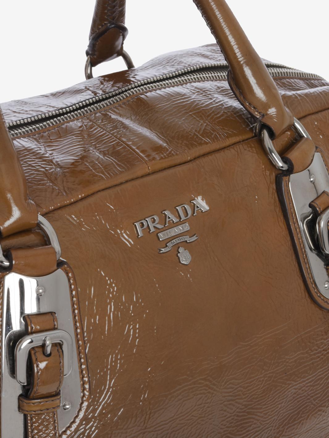 Prada 漆皮旅行箱