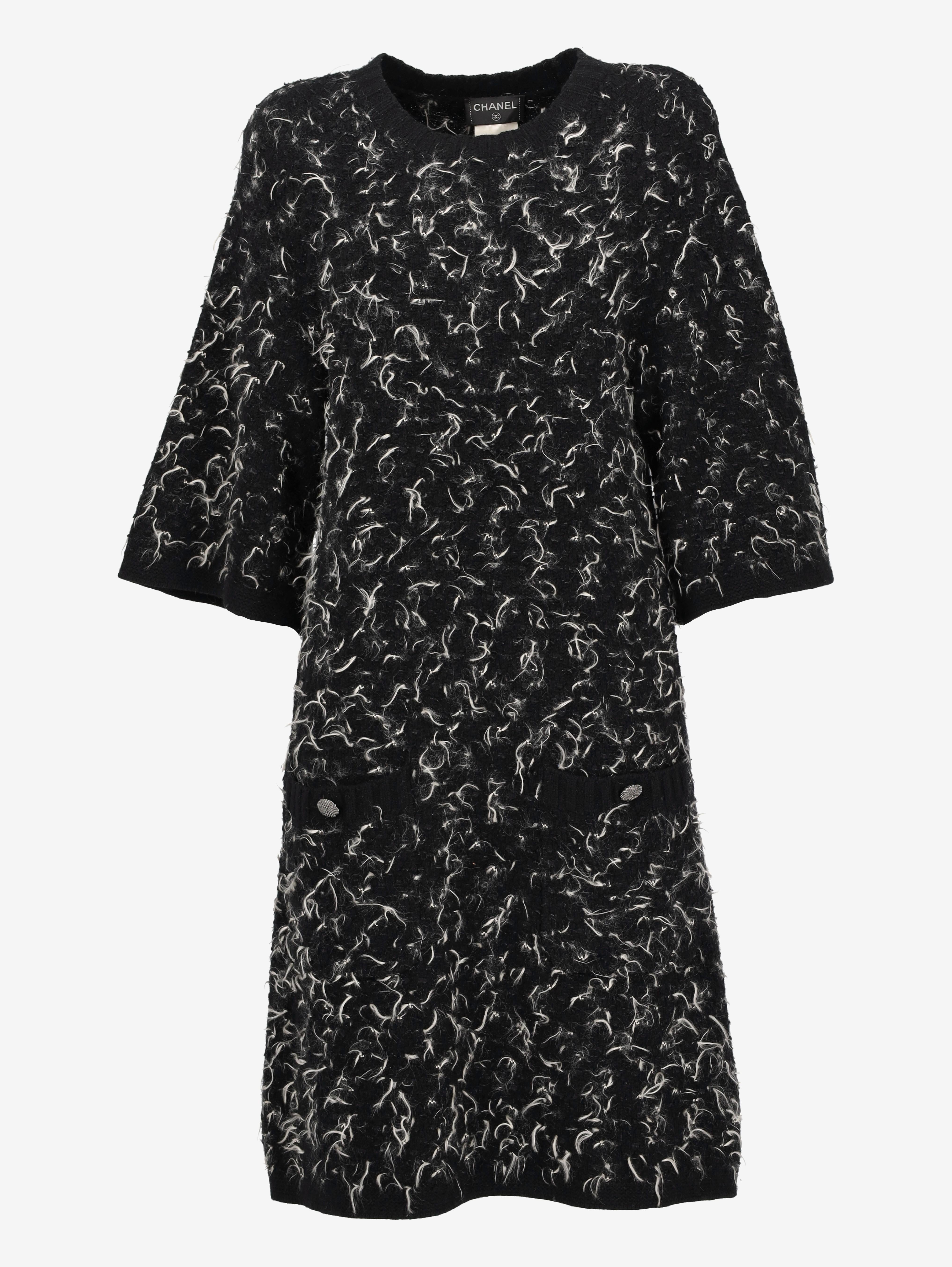 Chanel Black and White Wool Cashmere Knit Dress Chanel Black and White Wool Cashmere Knit Dress