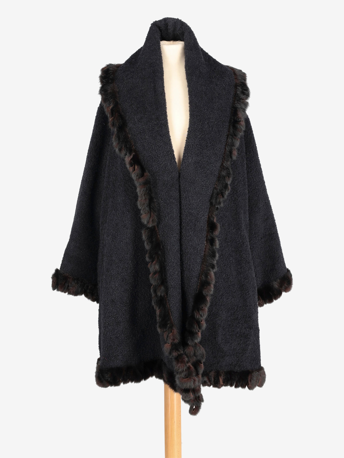 Fendi Black Fur Coat W2511.56  Fendi 