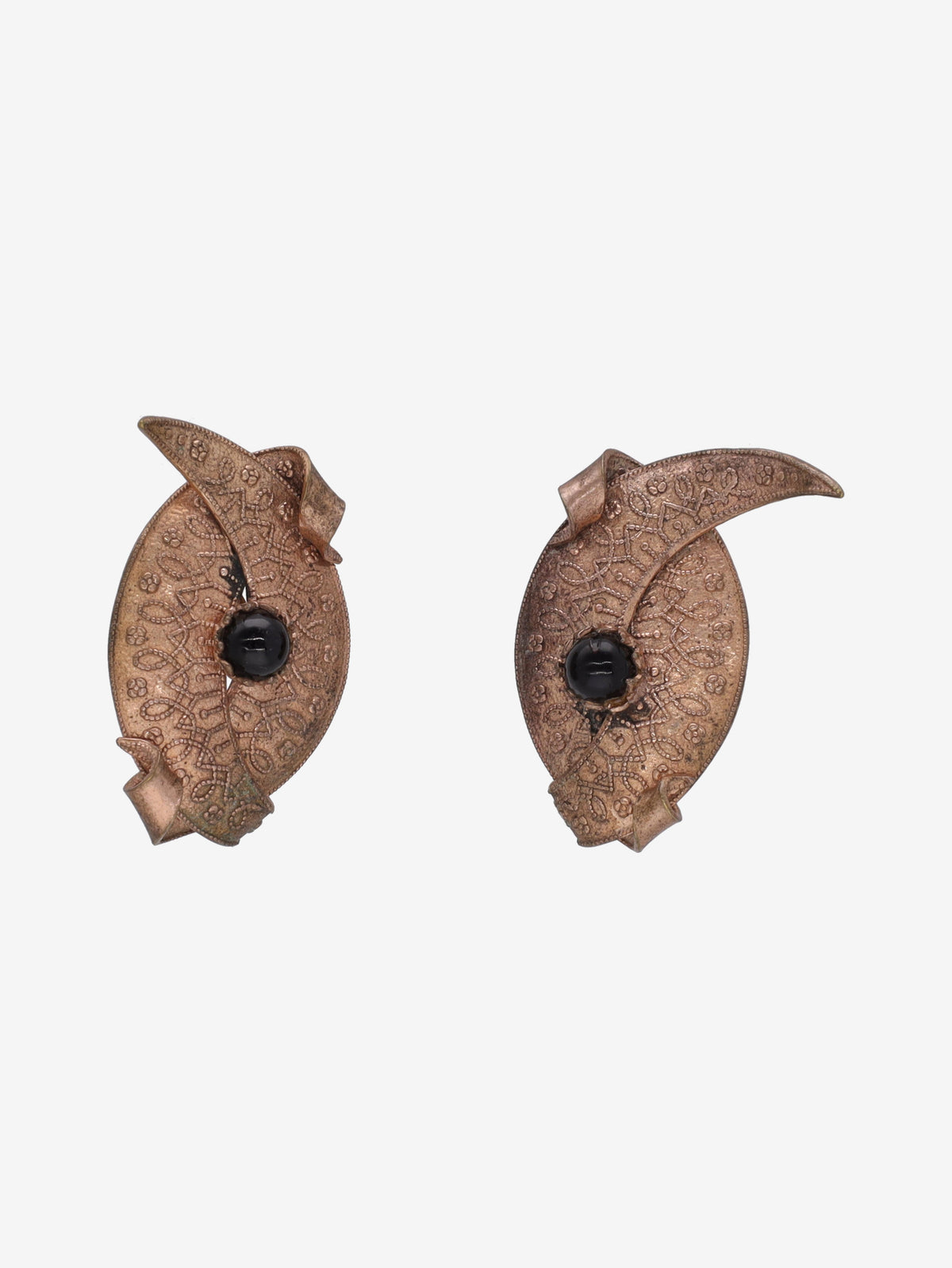 Vintage 1940s Clip-on Earrings MR211985  Vintage 