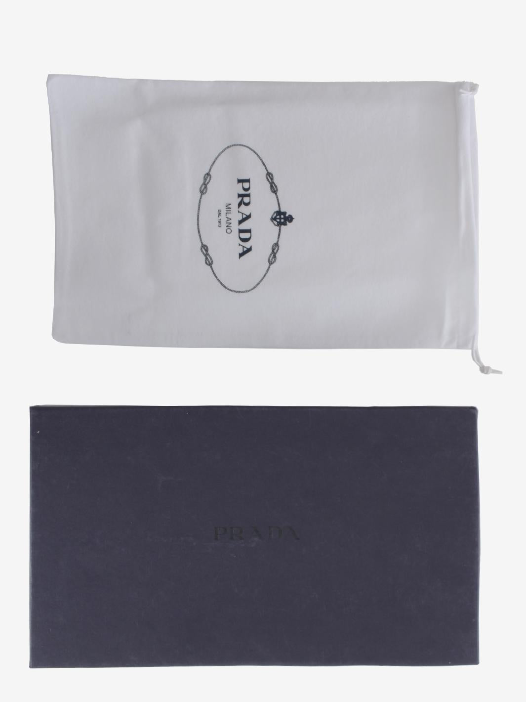 Prada 皮革花卉图案人字拖