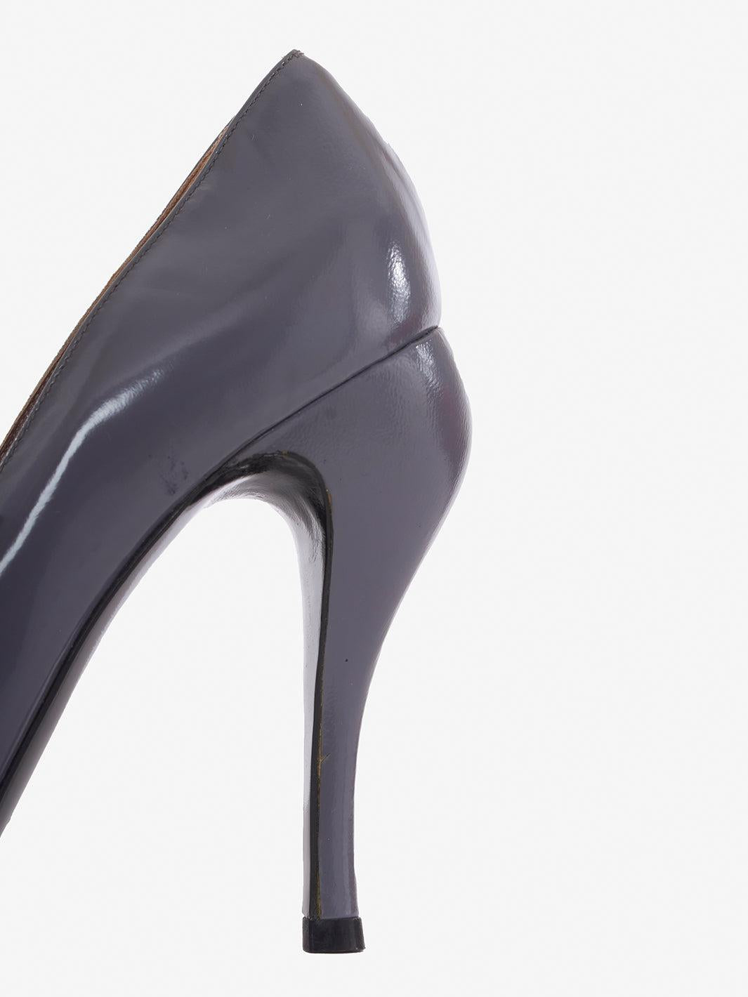Nicole Brundage open toe pumps in grey patent leather CVM22.81.4  Brundage 