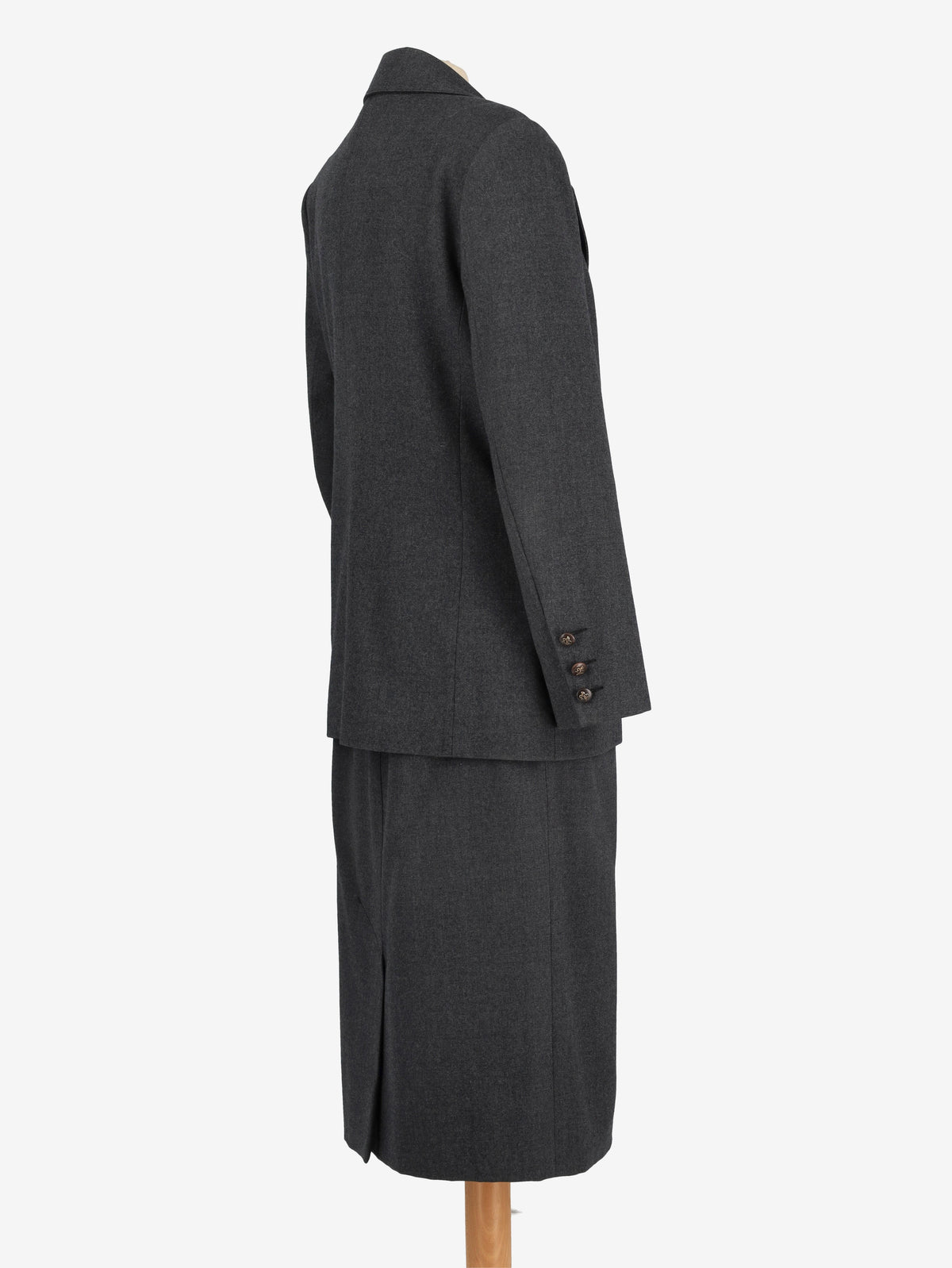 Hermès Suit MR251125.8  Hermès 