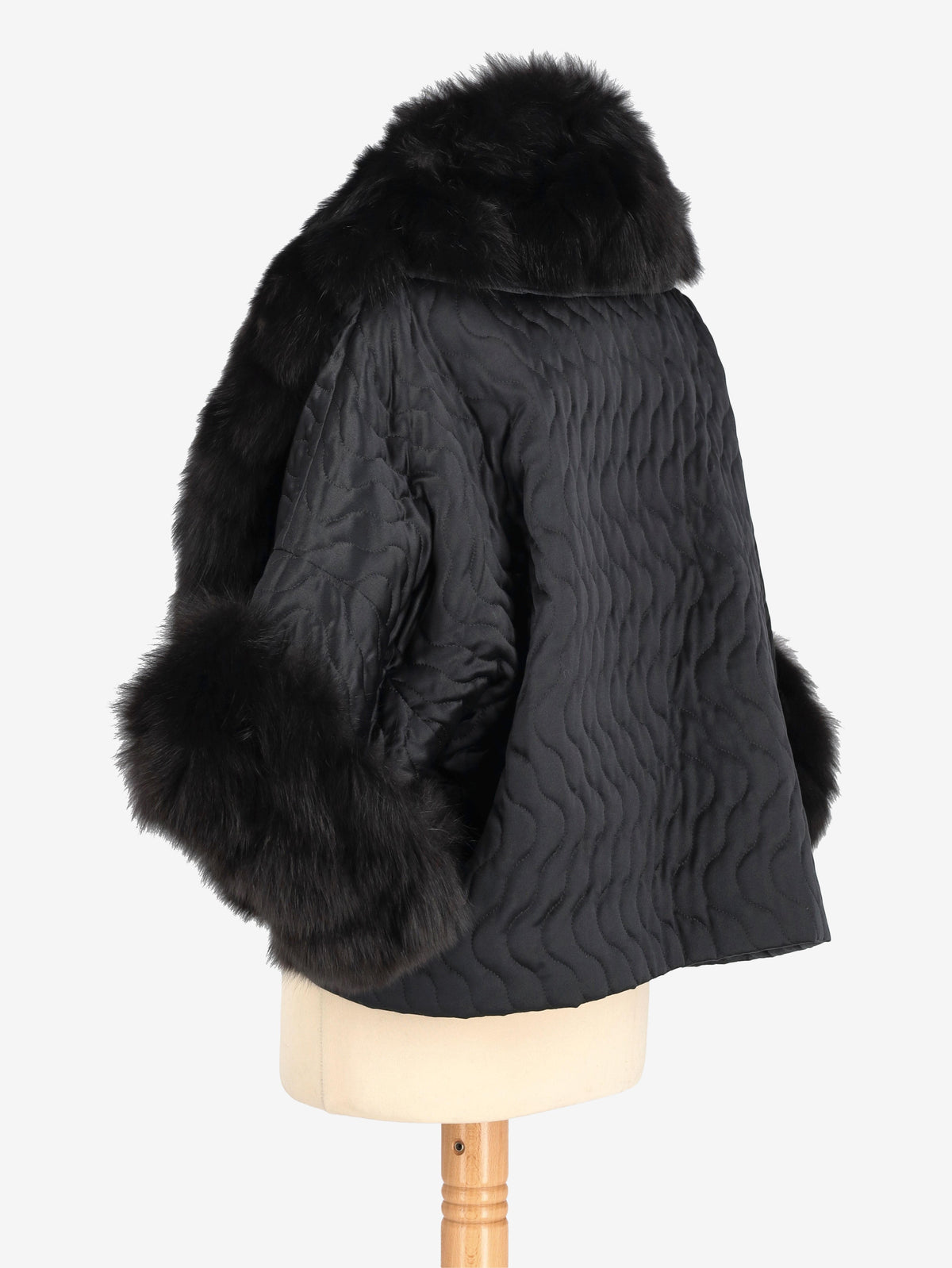 Fendi Fur Cropped Jacket W2511.118.22  Fendi 