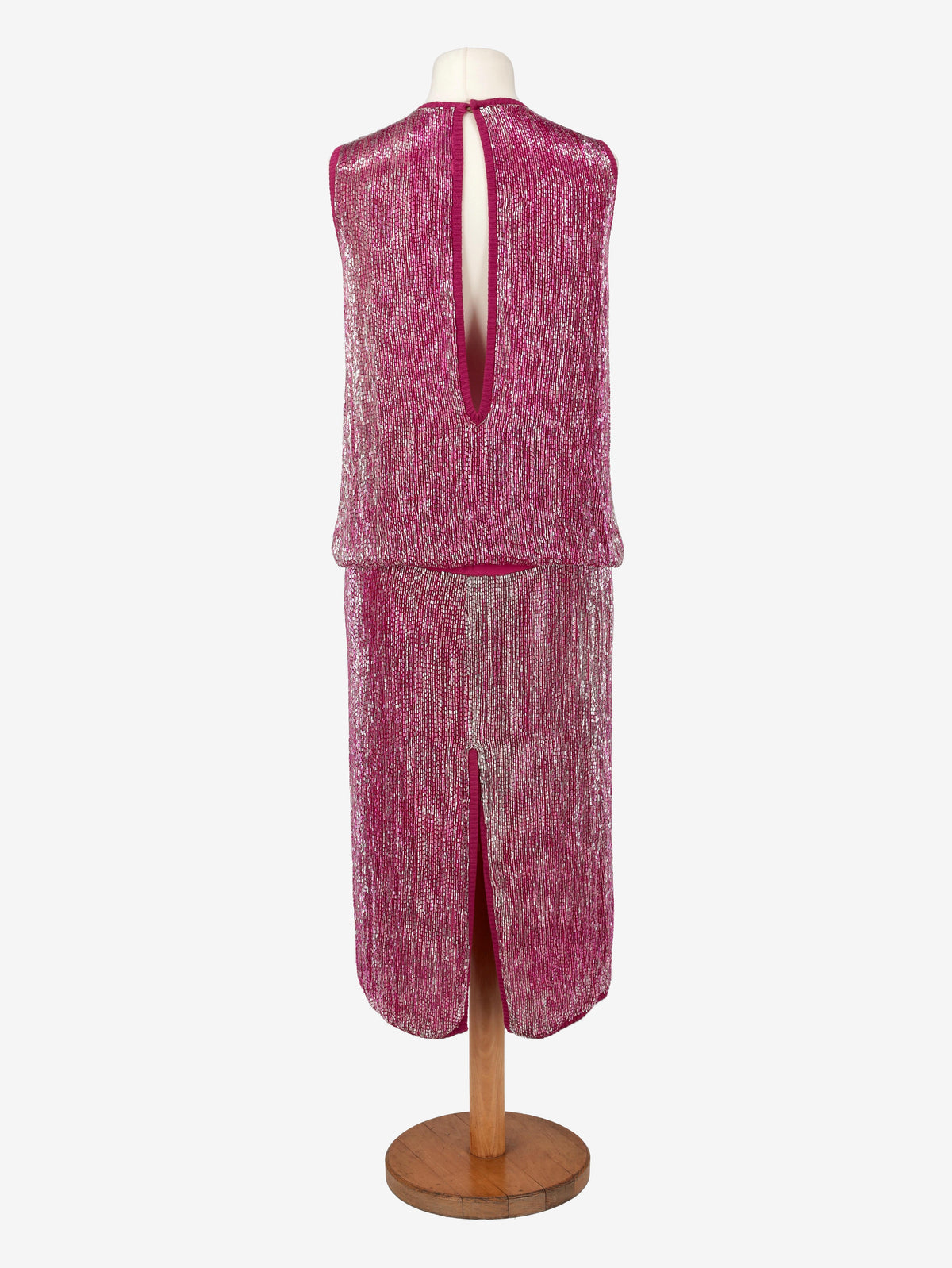 Gianfranco Ferré Fuchsia Beaded Suit WCV041224.153  Gianfranco Ferré 