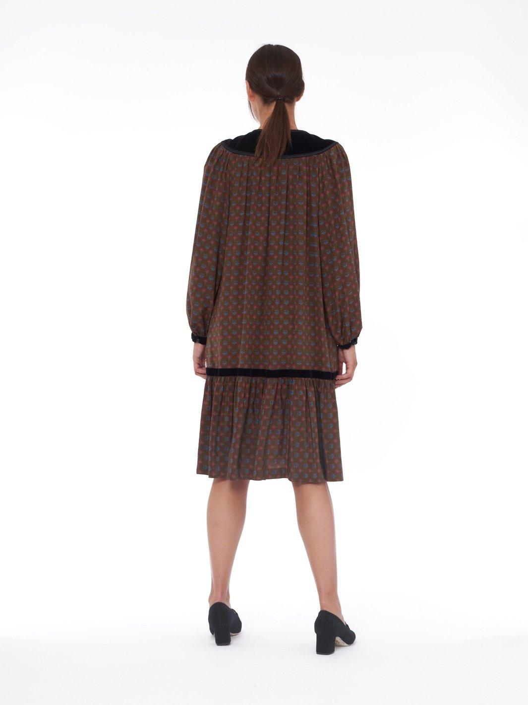 Yves Saint Laurent anni '70 in seta marrone con maniche a sbuffo