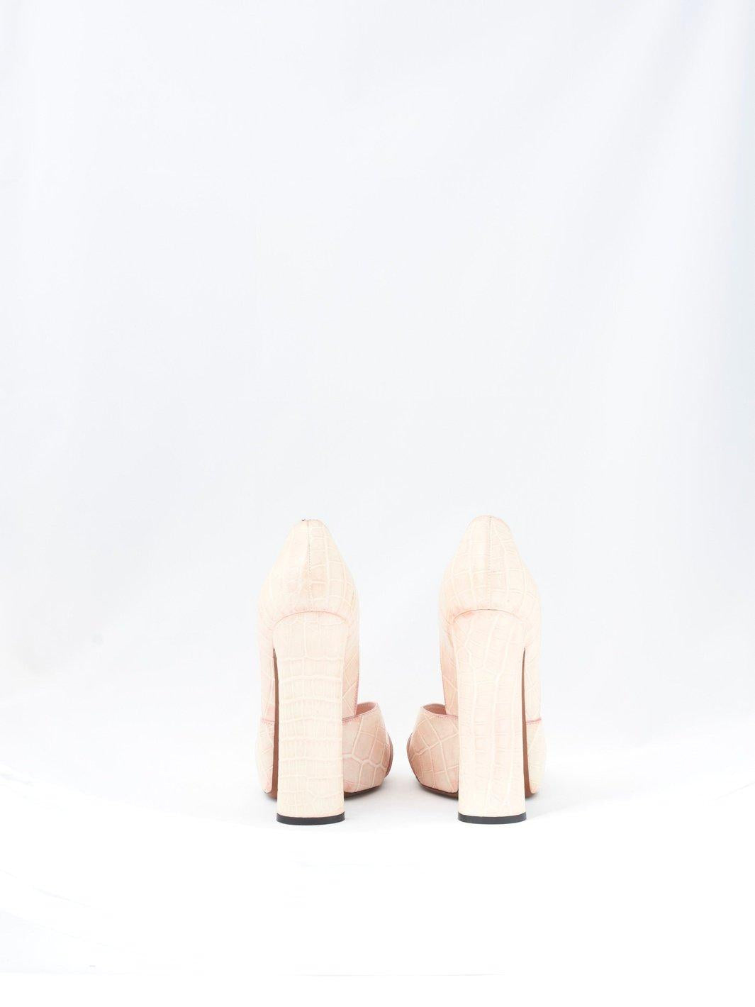 2010 Louis Vuitton sandals in light pink leather with very high heel