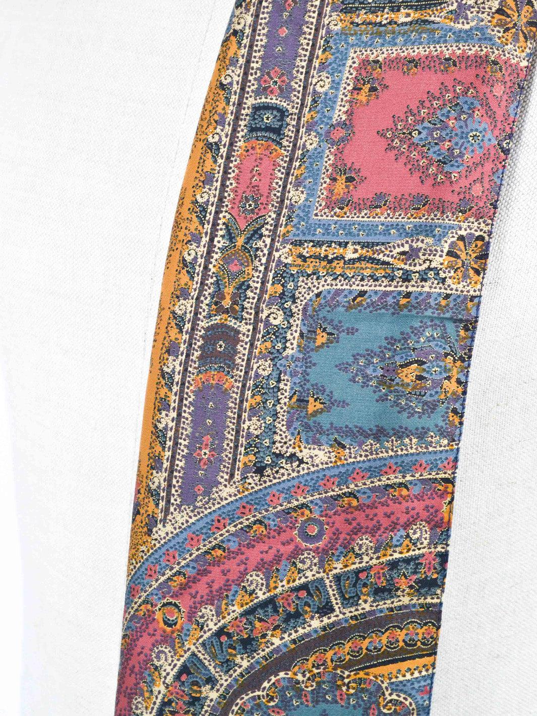 1970s silk scarf with oriental-inspired print W22050640  Vintage 