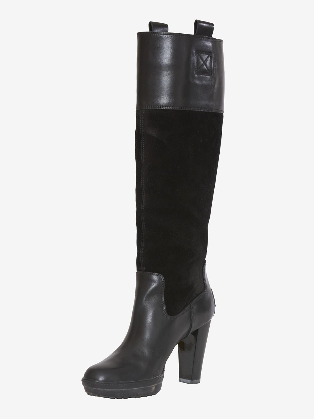 Stivale in pelle nera di Tod's