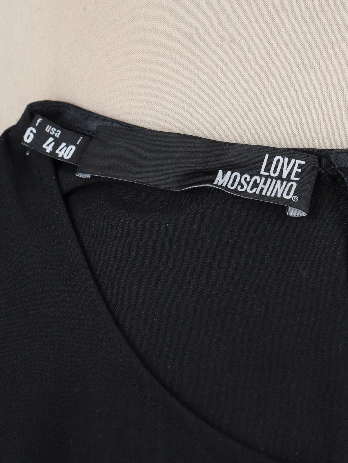 Love Moschino Slogan Appliqué Shift Dress CVB21.62.5  Moschino 
