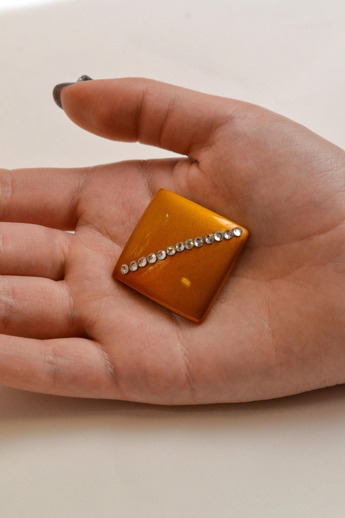 Vintage Clip-on Earrings W22040622  Vintage 