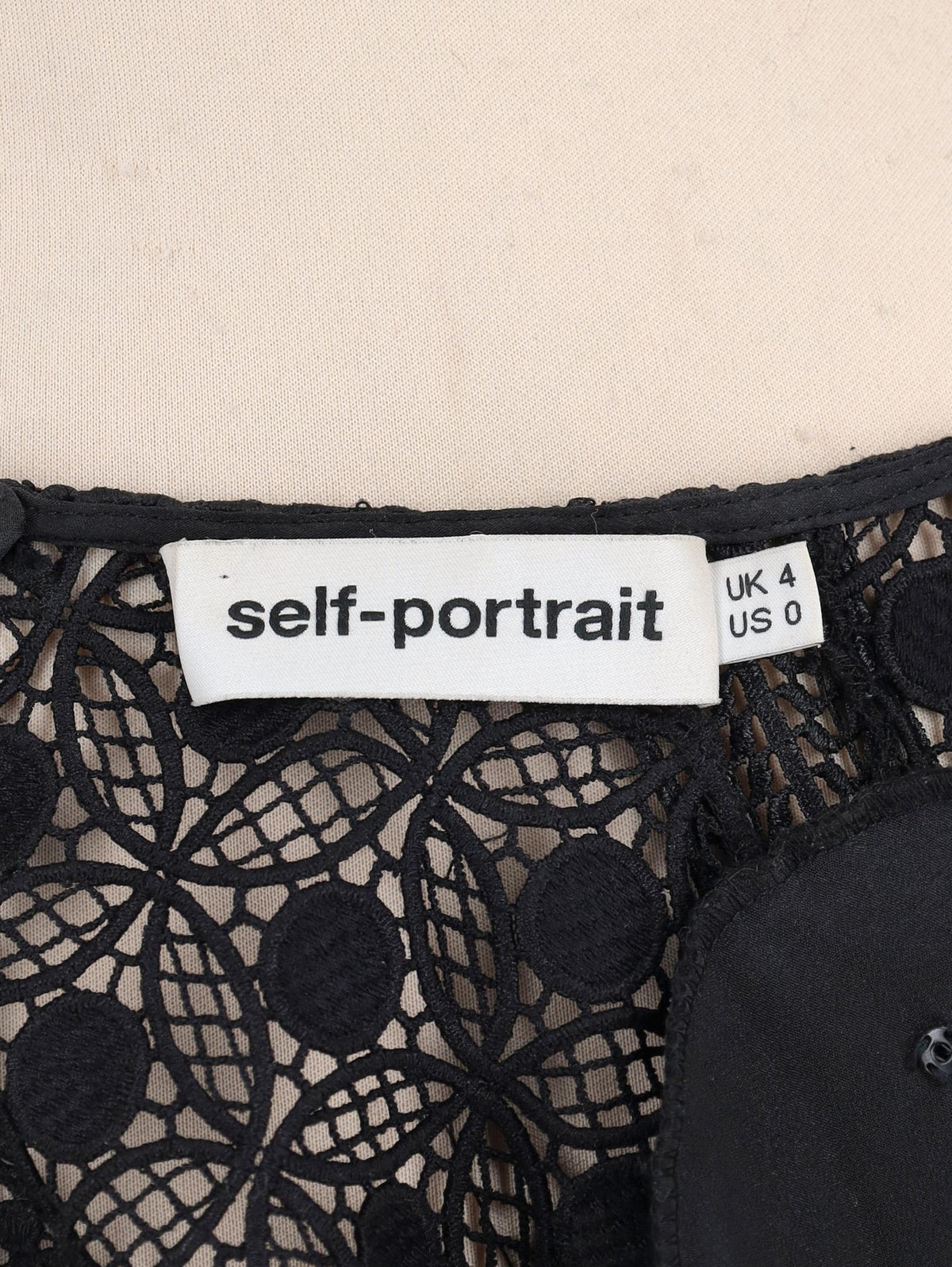 Self-Portrait Laced Dress WCV161224_98  Self portrait 