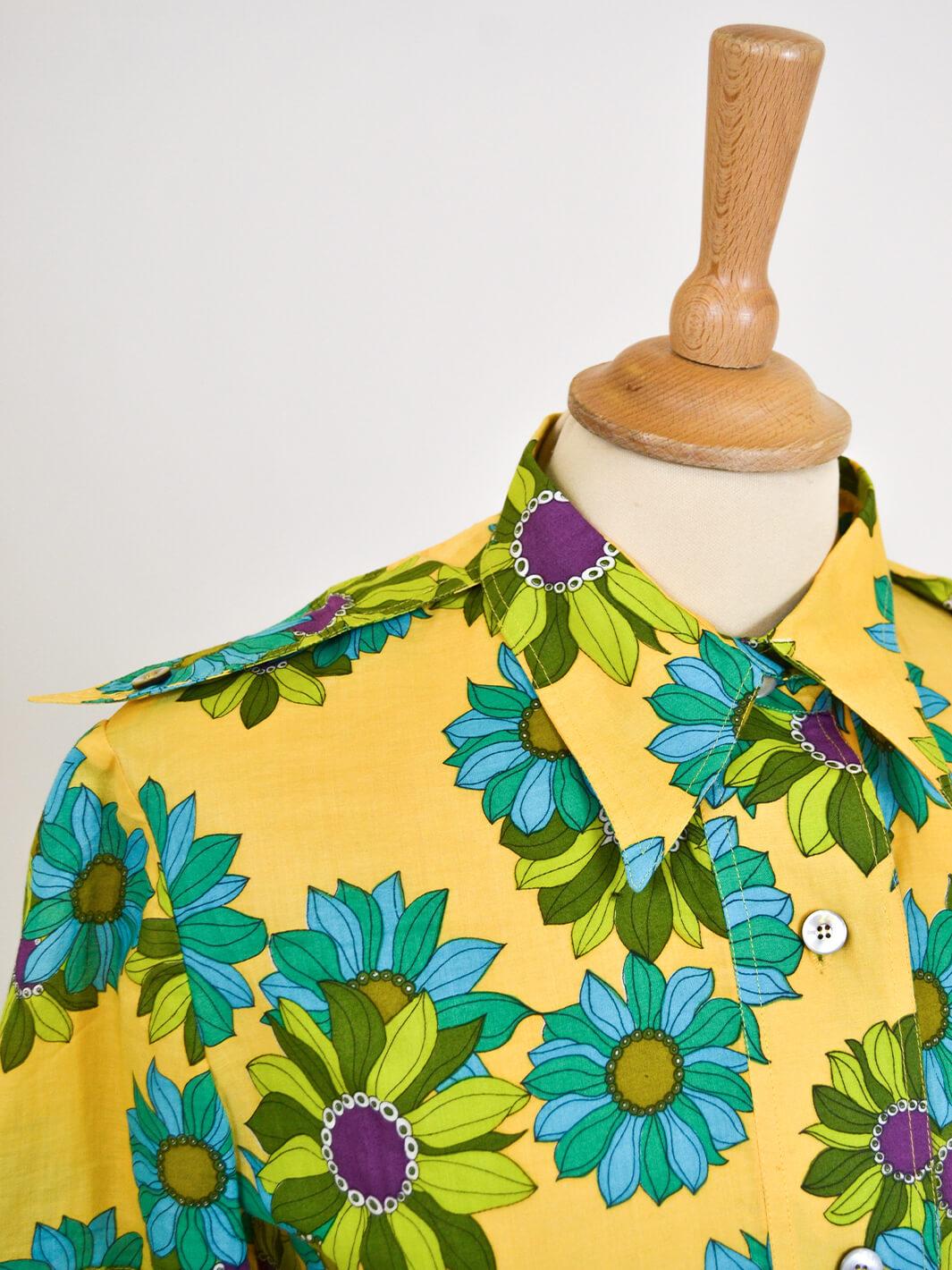 Gio Caré yellow flowered shirt with three-button closure, 70s M1703457  Gio Carè 