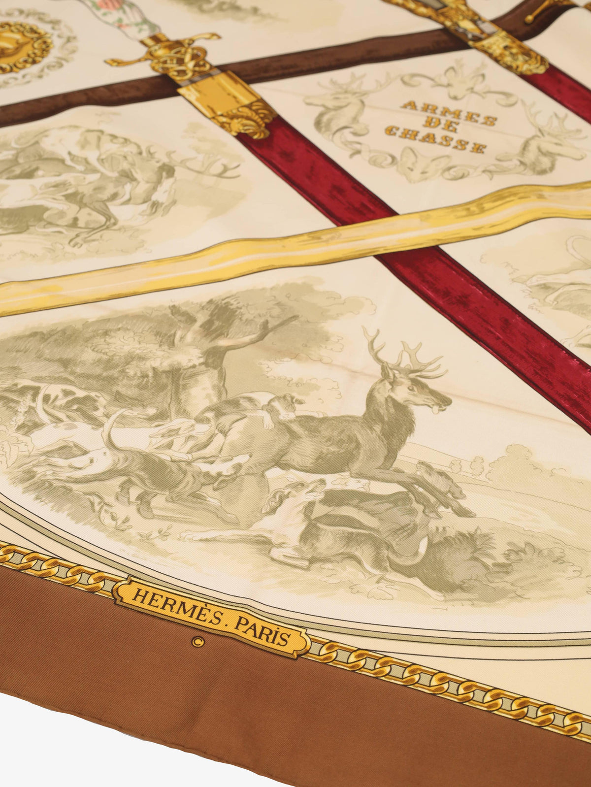 Hermès Foulard Arme De Chasse By Philippe Ledoux W24121217  Hermes 