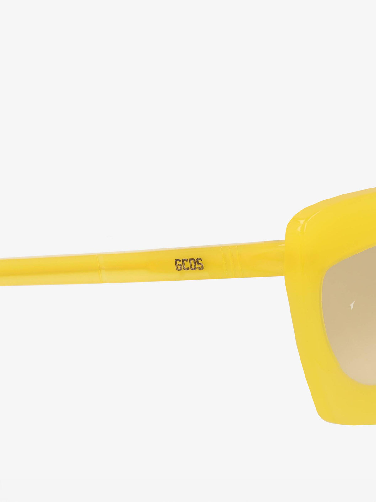 Pawaka x GCDS Yellow Sunglasses WCV250882.21  GCDS 