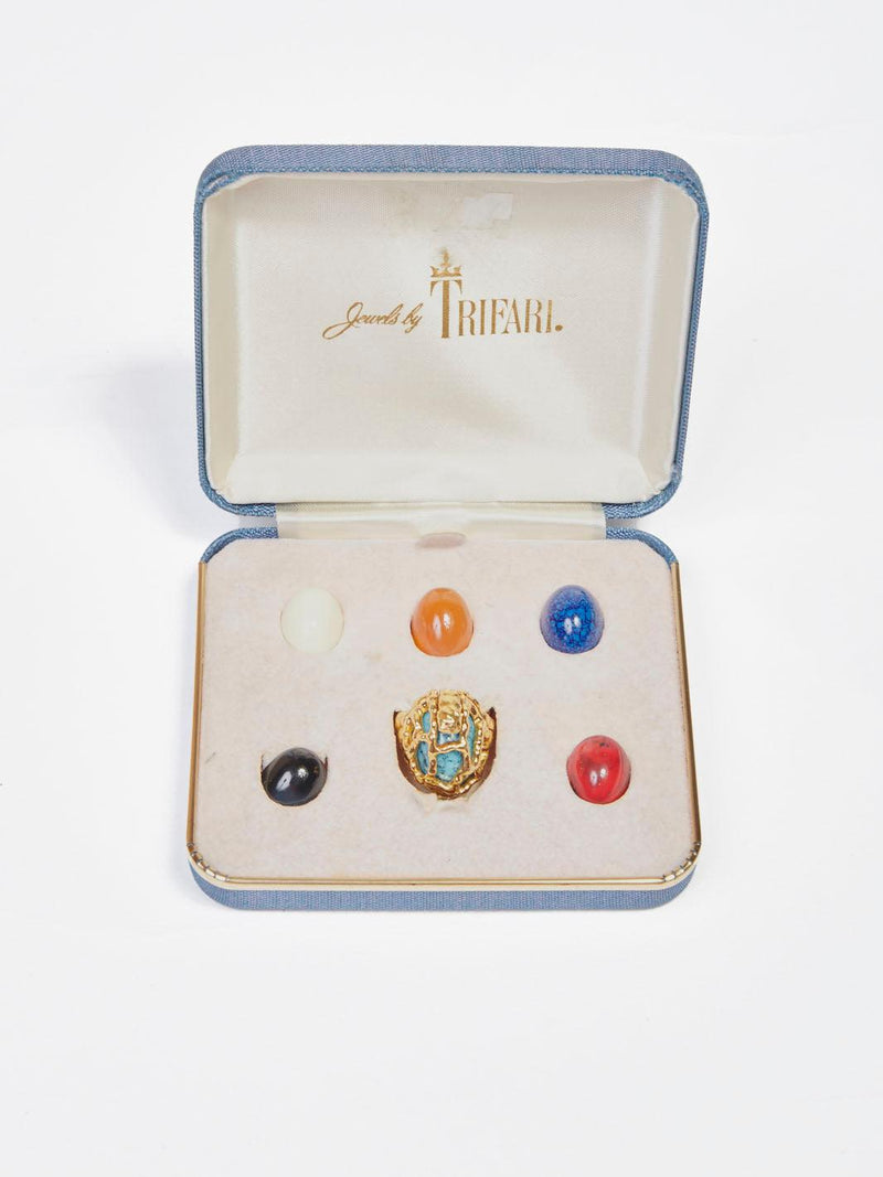 1970s Trifari glod pleated ring with interchangeable stones W22033010  Trifari 