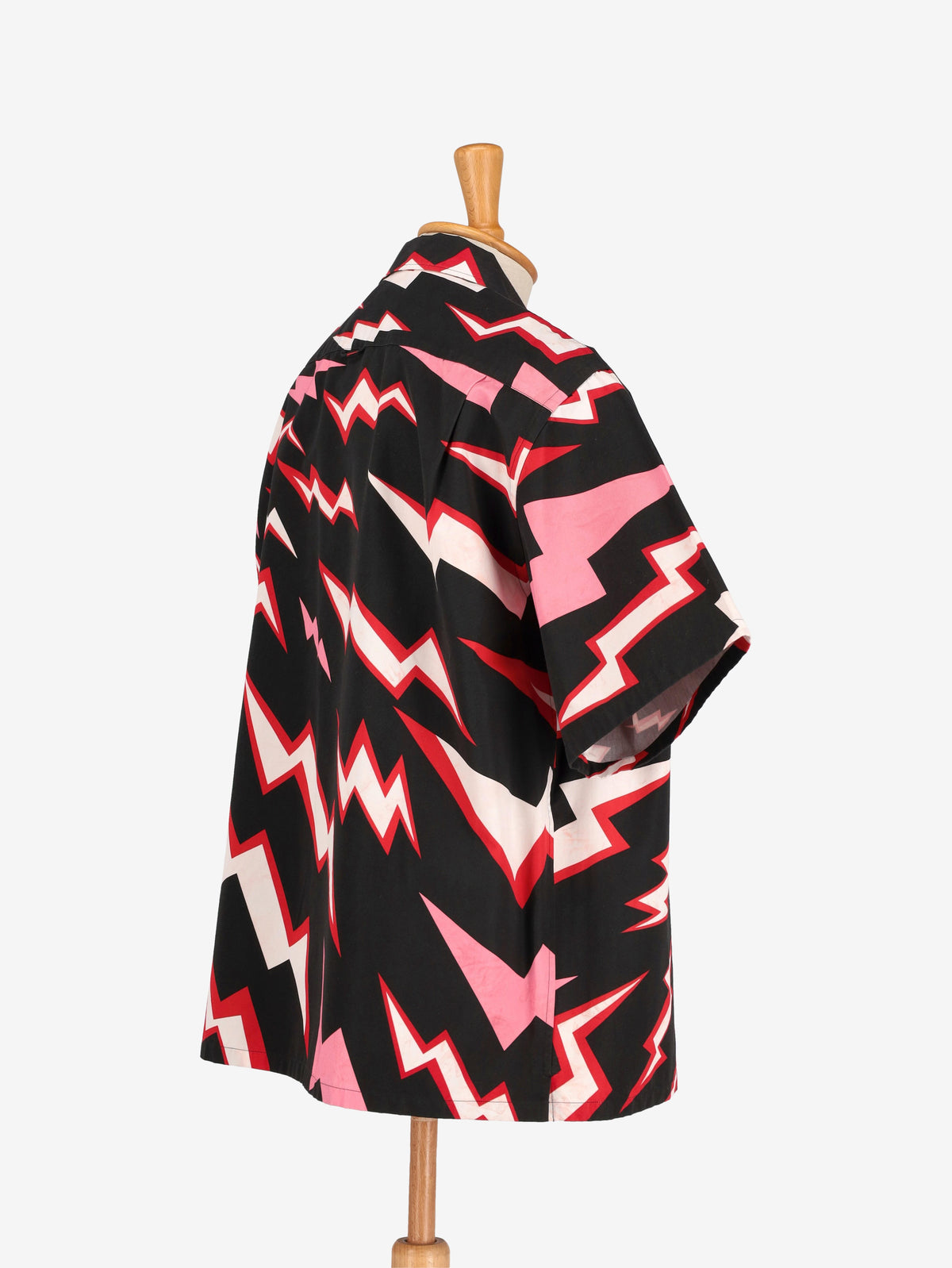 Prada Short-sleeved Shirt. MU250921.70  Prada 