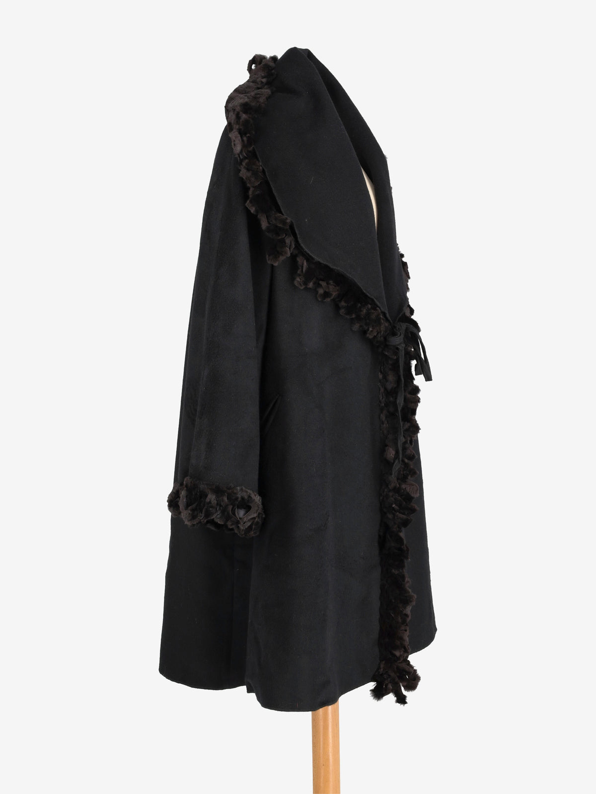 Fendi Coat with Fur Details W2511.115.05  Fendi 