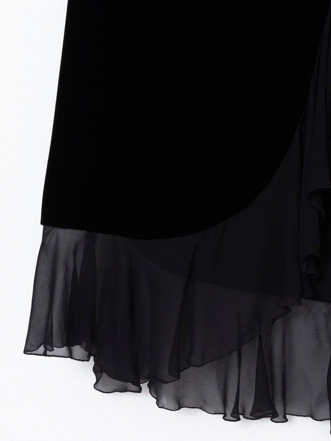 Y2K Armani skirt in black velvet W22060911  Armani Collezioni 