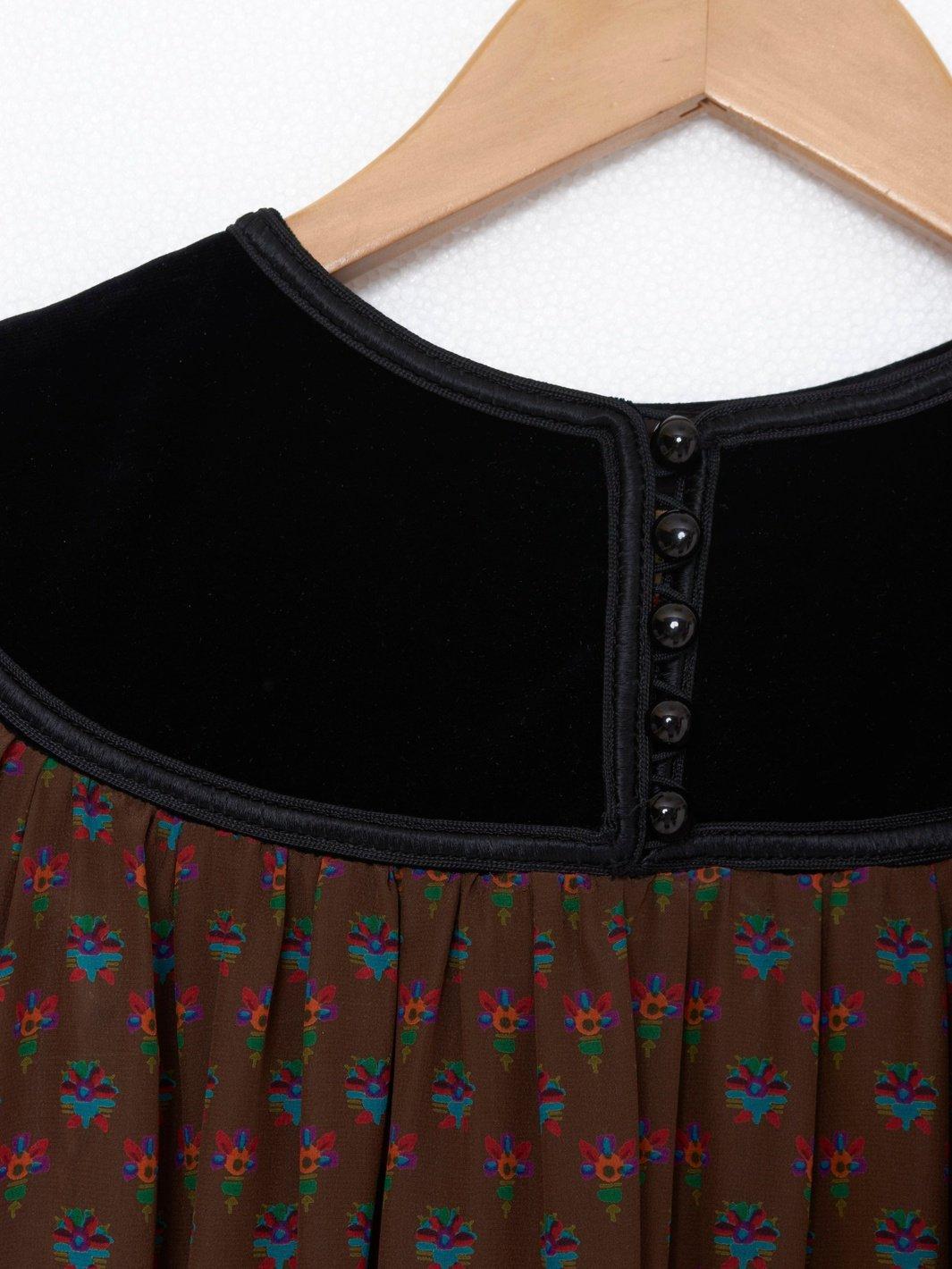 Yves Saint Laurent anni '70 in seta marrone con maniche a sbuffo