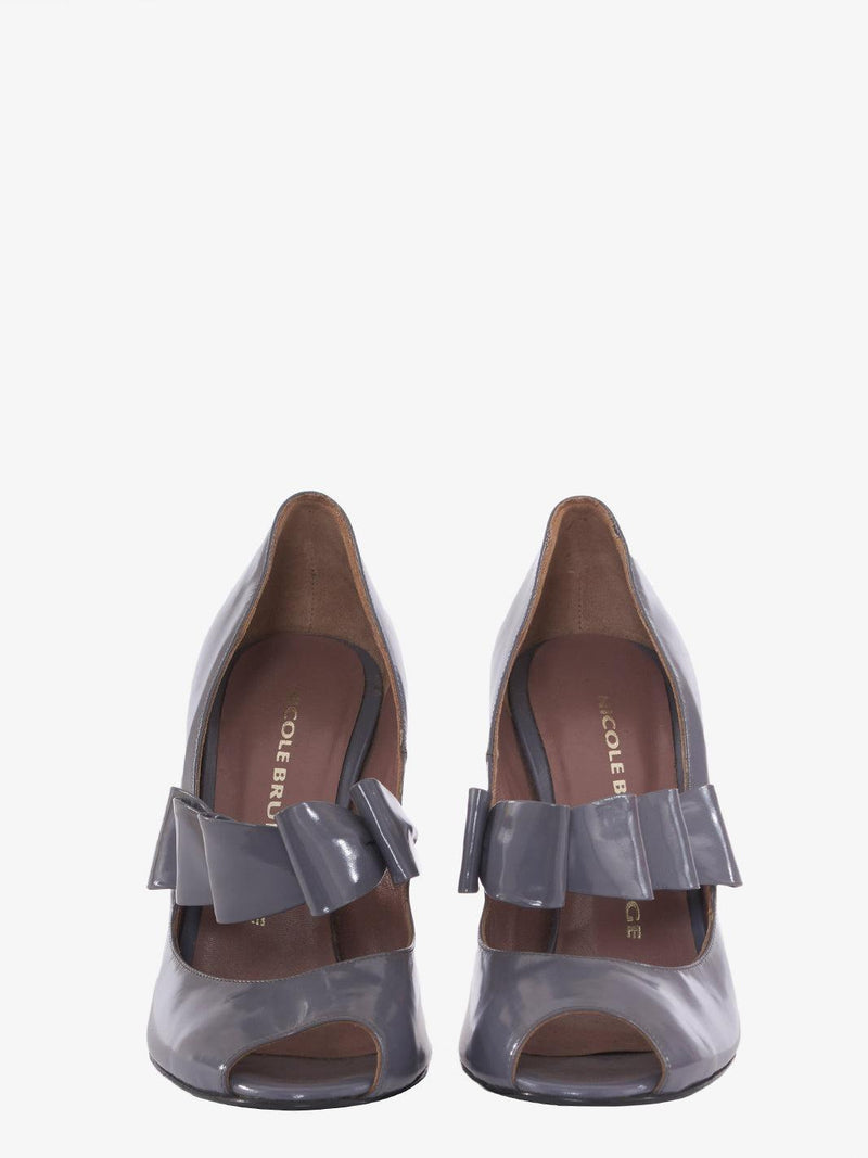 Nicole Brundage open toe pumps in grey patent leather CVM22.81.4  Brundage 