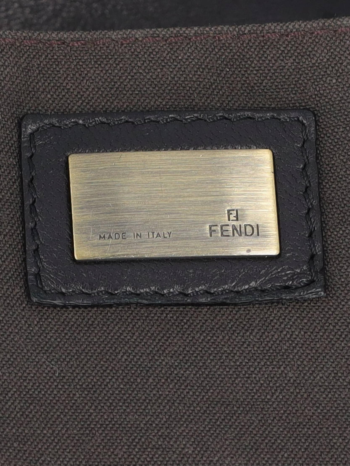 Fendi Patent Leather B Bag MR091024.3   
