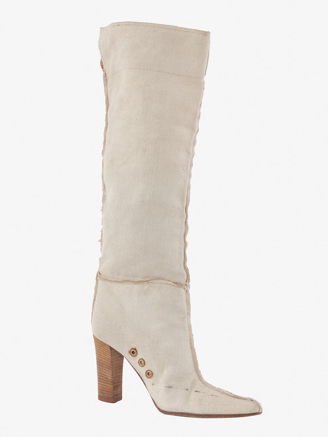 Bottega Veneta pointed boot with wooden heel CVM22.81.7  Bottega Veneta 