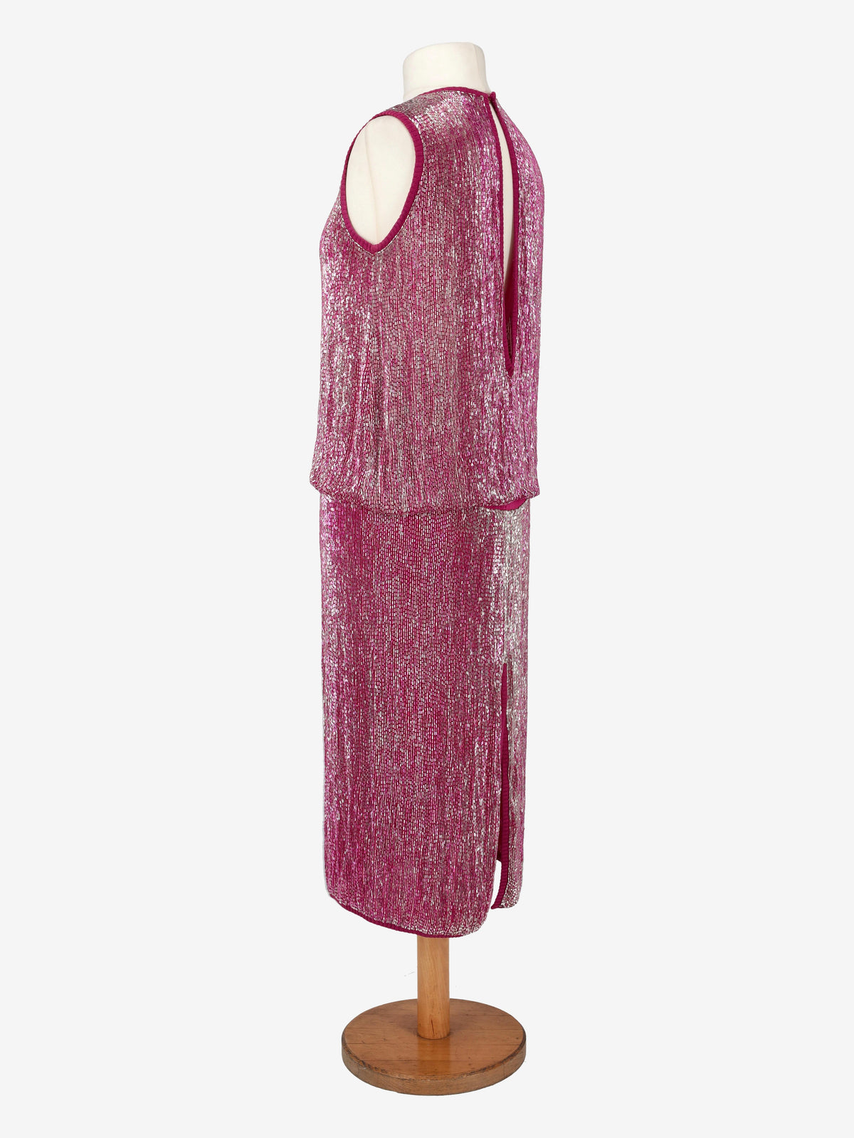 Gianfranco Ferré Fuchsia Beaded Suit WCV041224.153  Gianfranco Ferré 