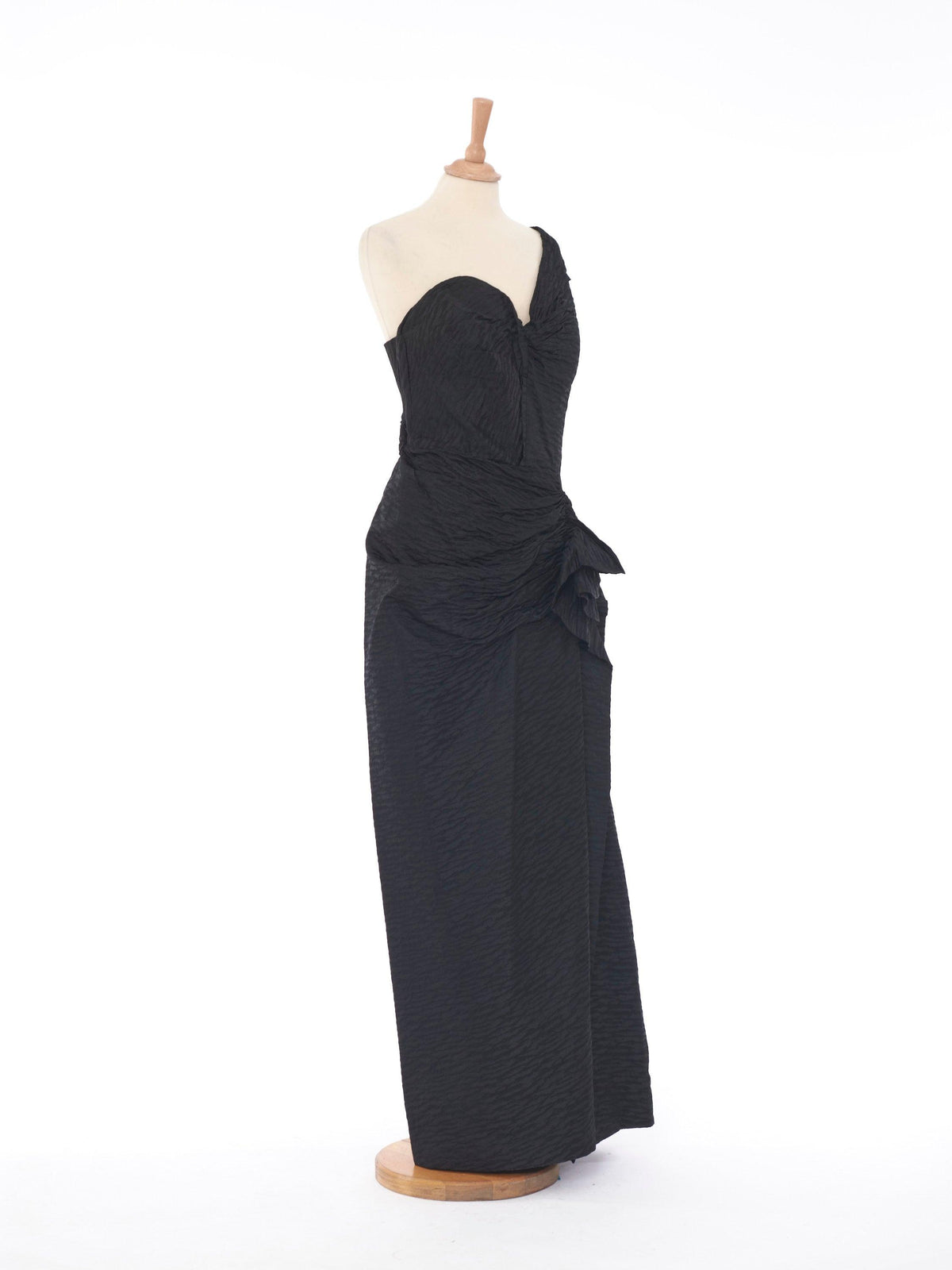 Long dress with sweetheart neckline W22070511  Vintage 