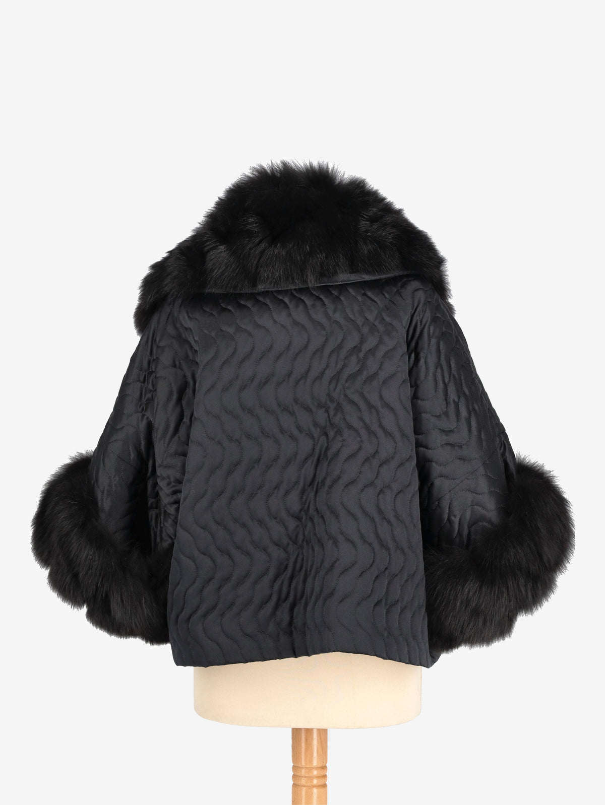 Fendi Fur Cropped Jacket W2511.118.22  Fendi 