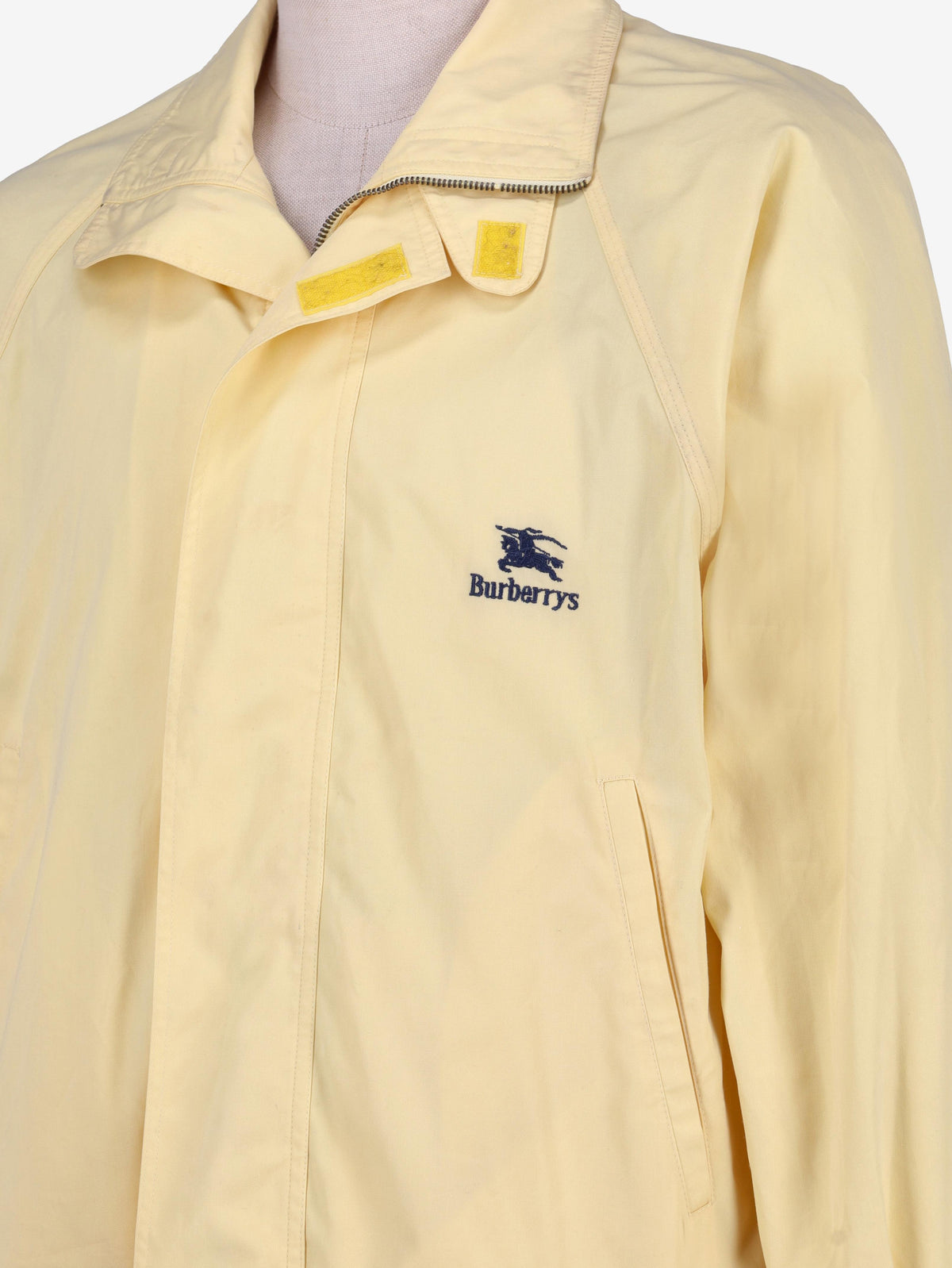 Burberrys' Yellow Trench Jacket MU250527.74  Burberry 