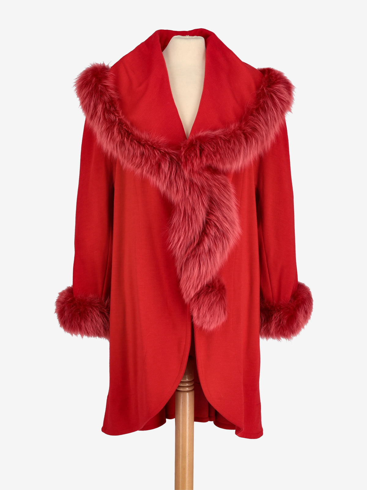 Vintage Red Coat With Fur W2511.115.09  Vintage 