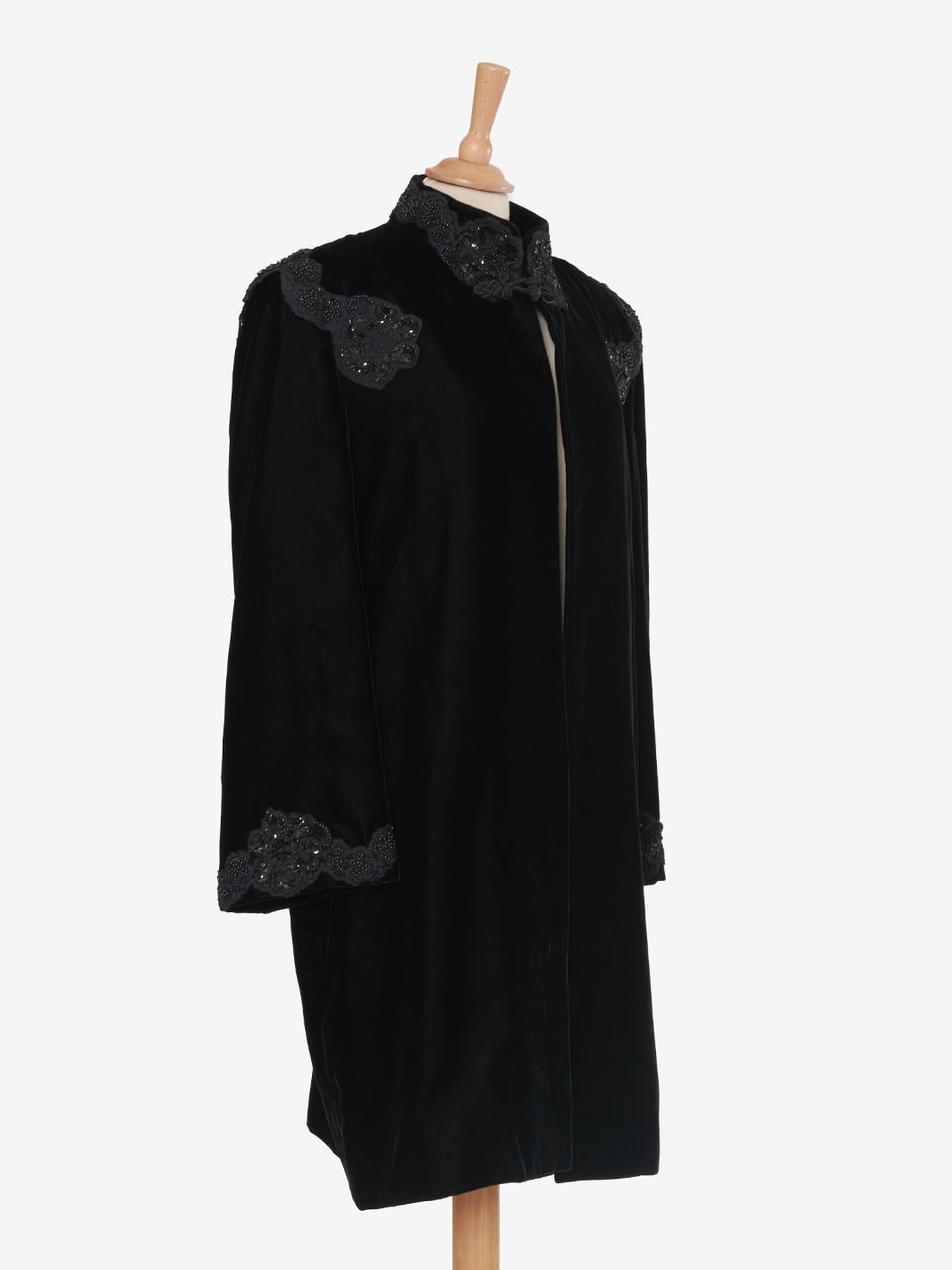 Vicky Tiel Black Velvet Coat