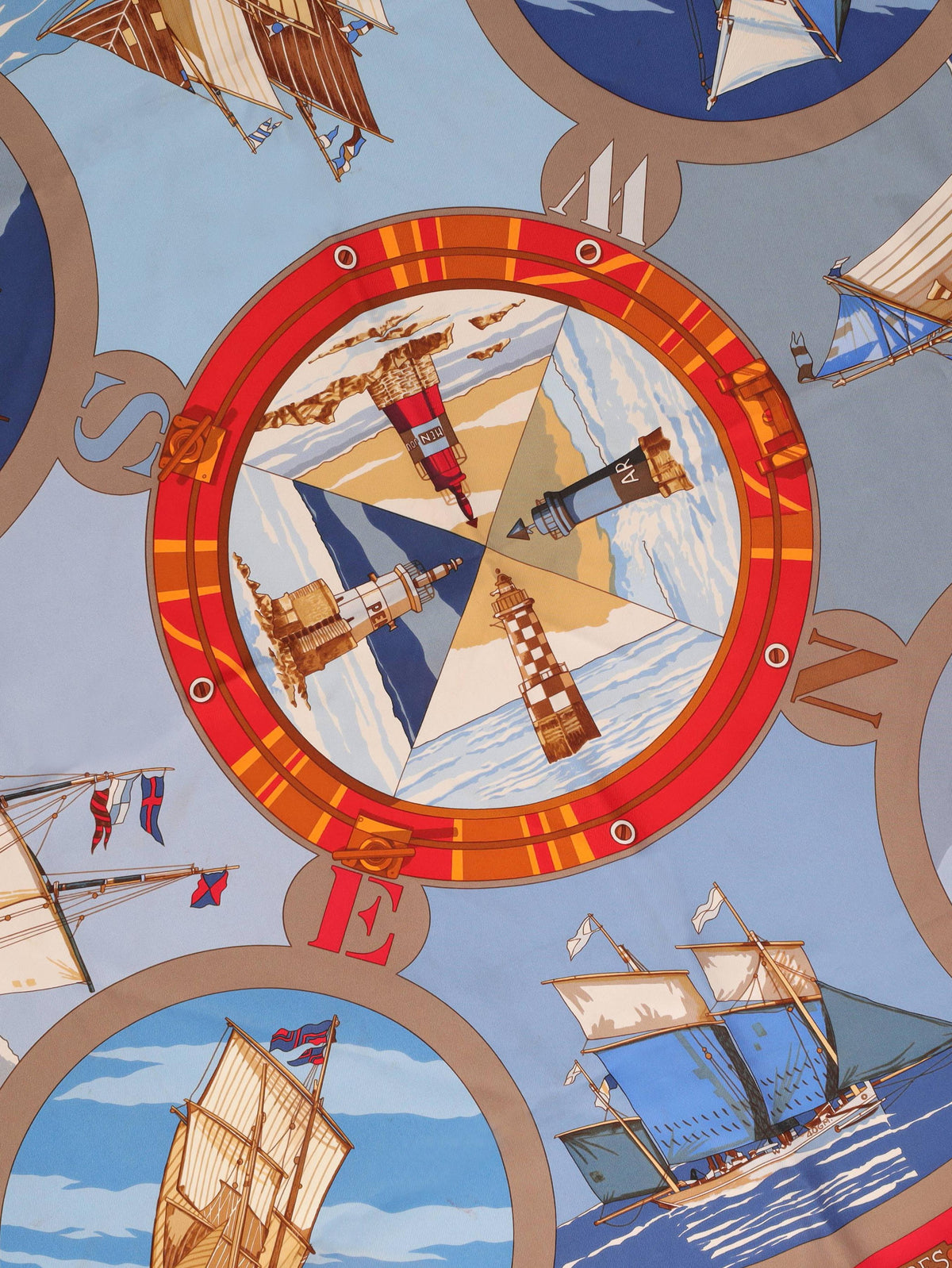 Hermès Foulard Belle Amures By Loïc Dubigeon