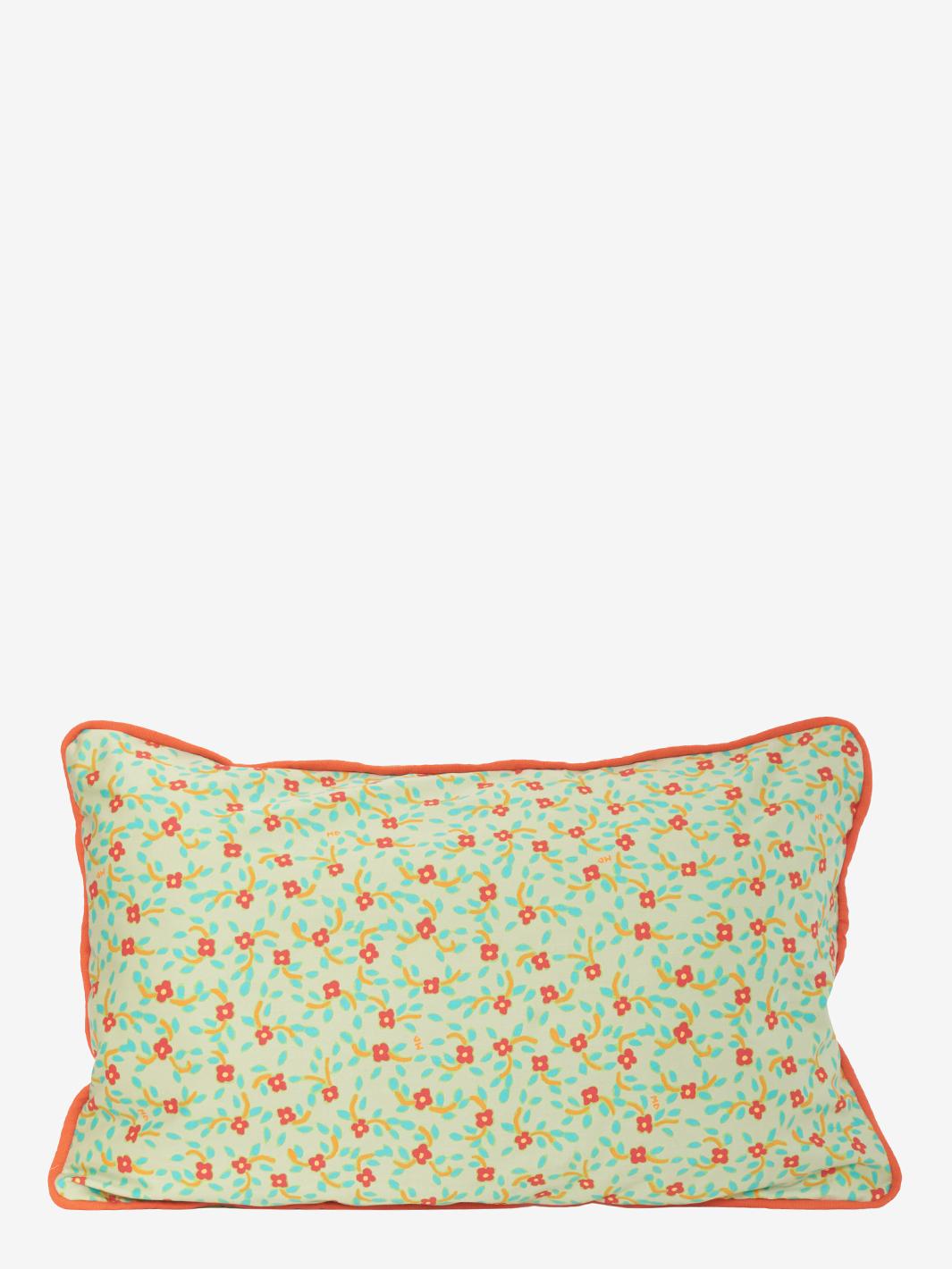 Furnishing pillow