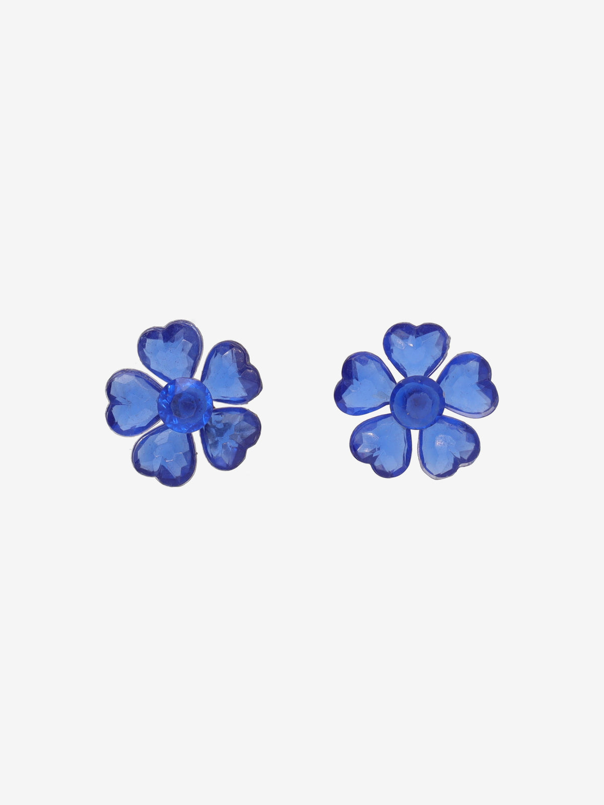 Vintage Plastic Flower Earrings with Heart-Shaped Petals W13426.12  Vintage 