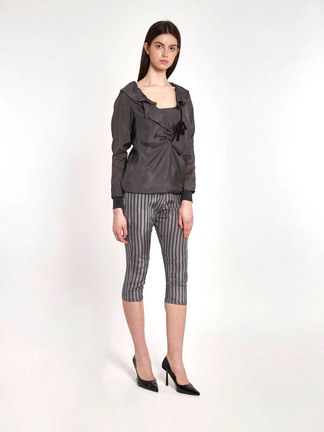 Pantaloni Y2K Marni in seta pantaloni capri con fantasia a righe