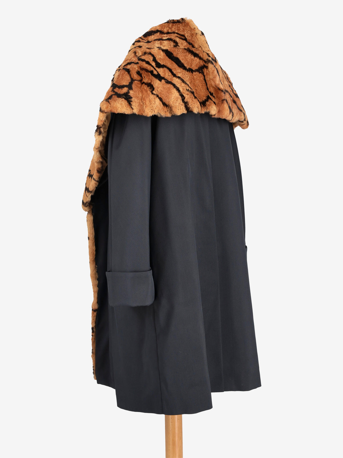 Mondrian Double Lined Coat With Shearling W2511.70  Mondrian 