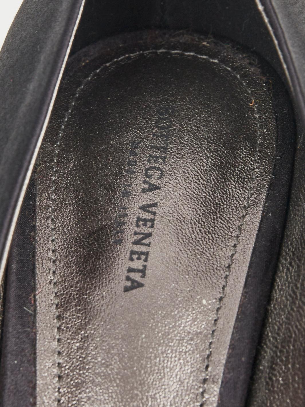 2010 Bottega Veneta dark blue Bottega Veneta pumps with jewel application CVM17.62.4  Bottega Veneta 