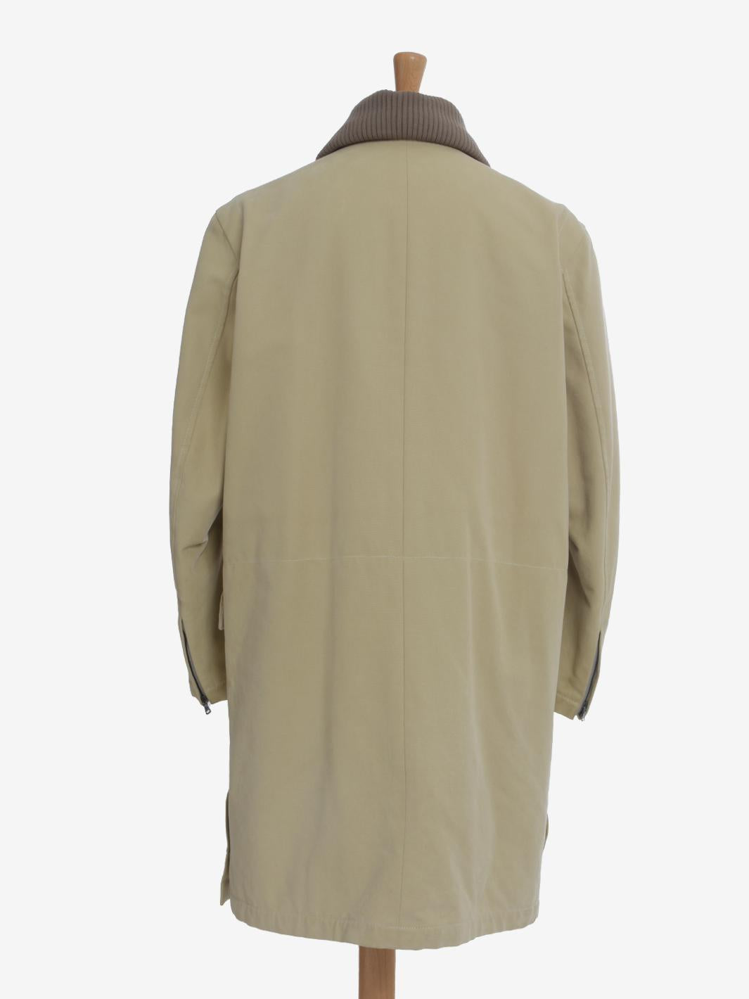 Hugo Boss 米色带口袋外套